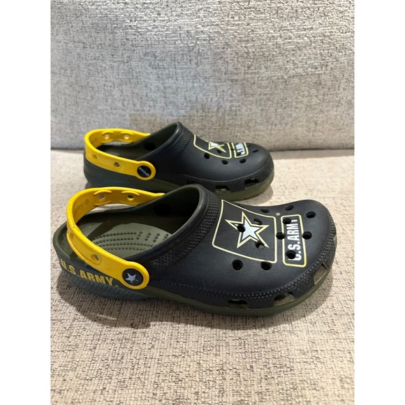 CROCS Other - Crocs US Army Clog Shoes Yellow Black Green Youth Size 4/6